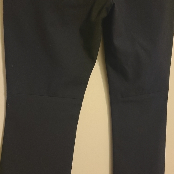 Theory | Women's Classic Black Cropped Kick Pants With Double Weave (Size 4) - Picture 13 of 15